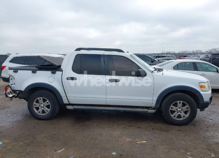 Photo 13 of 2007 Ford Explorer SPORT TRAC XLT (VIN 1FMEU31K27UA14699)