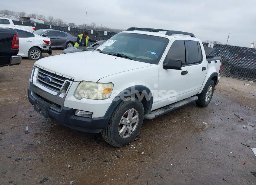 Photo 2 of 2007 Ford Explorer SPORT TRAC XLT (VIN 1FMEU31K27UA14699)