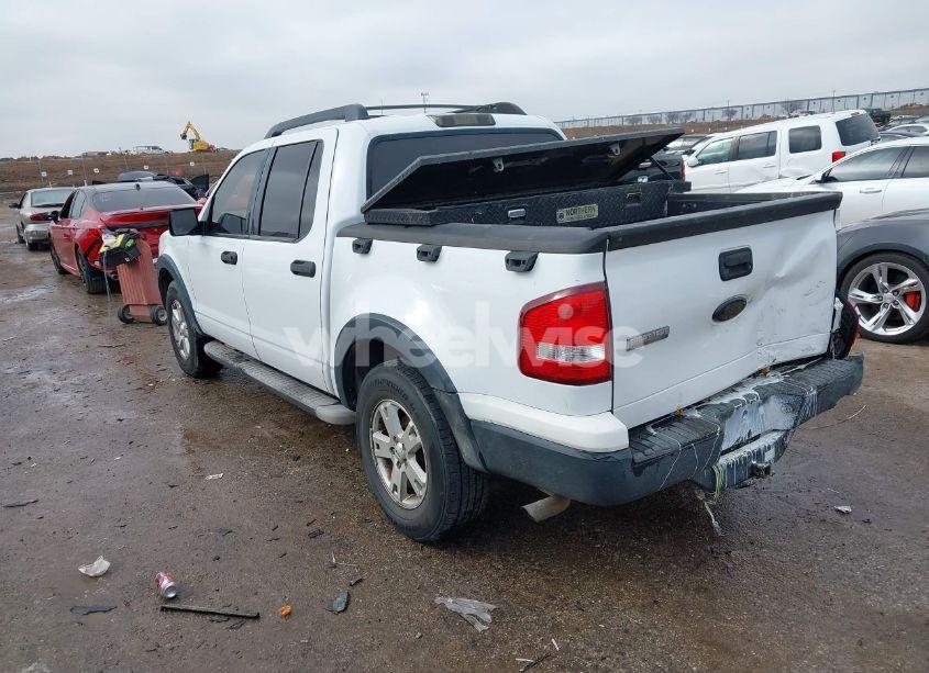 Photo 3 of 2007 Ford Explorer SPORT TRAC XLT (VIN 1FMEU31K27UA14699)