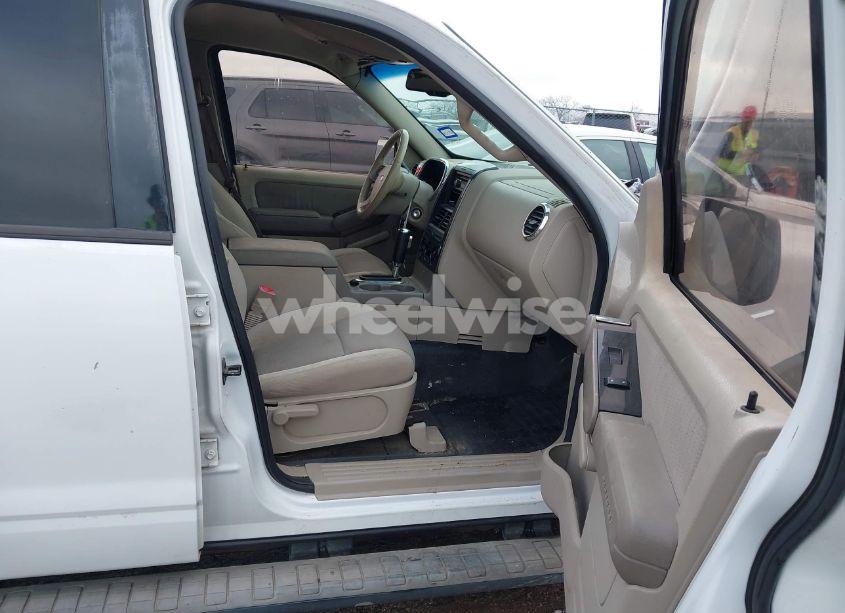Photo 5 of 2007 Ford Explorer SPORT TRAC XLT (VIN 1FMEU31K27UA14699)