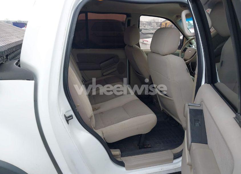 Photo 8 of 2007 Ford Explorer SPORT TRAC XLT (VIN 1FMEU31K27UA14699)