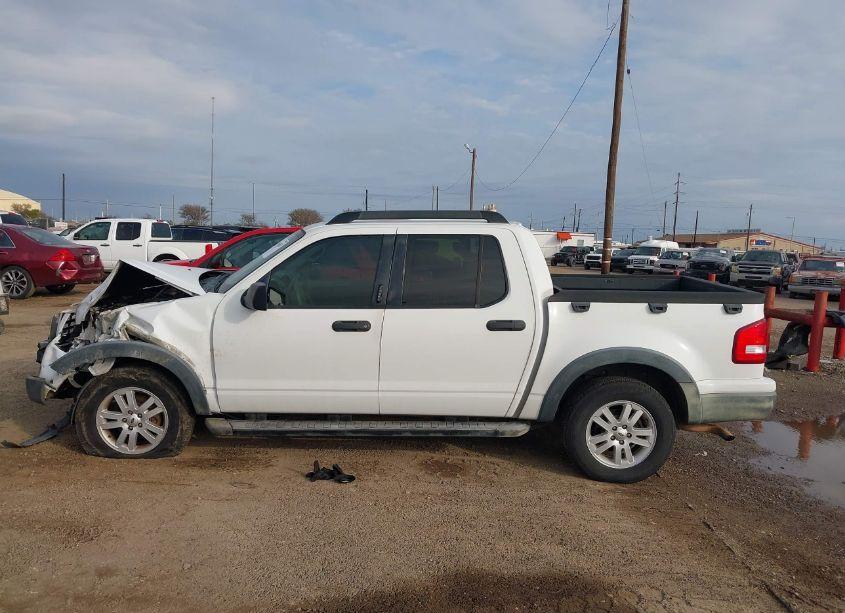 Photo 14 of 2007 Ford Explorer SPORT TRAC XLT (VIN 1FMEU31K27UB63176)