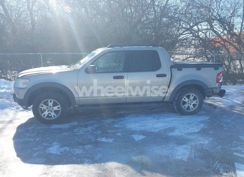 Photo 15 of 2007 Ford Explorer SPORT TRAC XLT (VIN 1FMEU31K37UA26523)