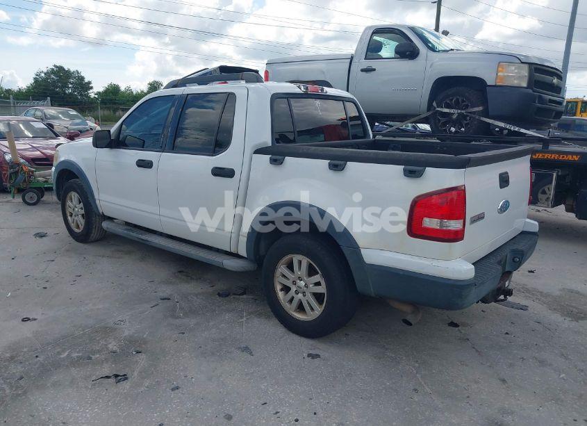 Photo 3 of 2007 Ford Explorer SPORT TRAC XLT (VIN 1FMEU31K37UB15251)
