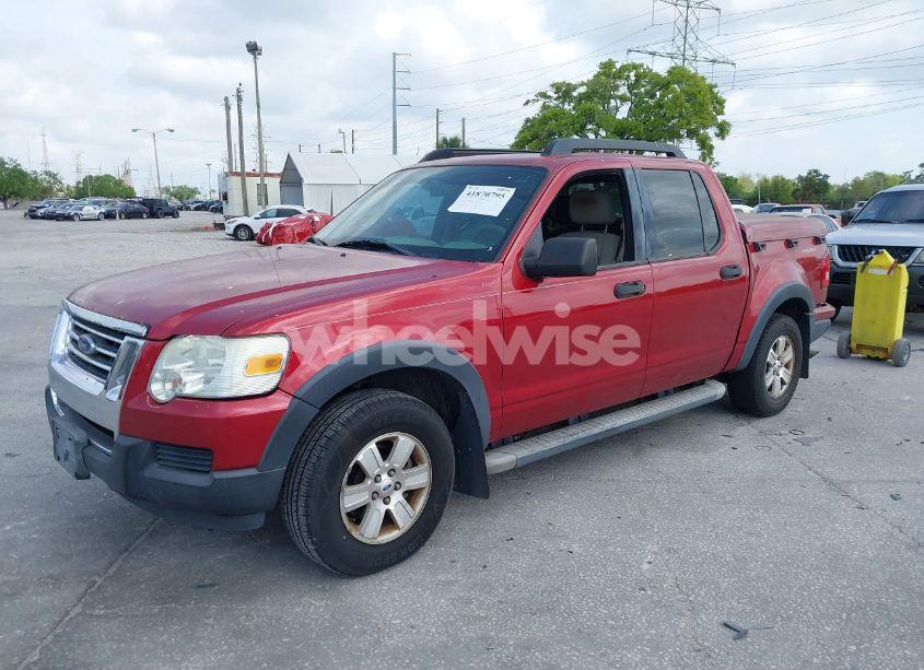 Photo 2 of 2007 Ford Explorer SPORT TRAC XLT (VIN 1FMEU31K47UA00772)