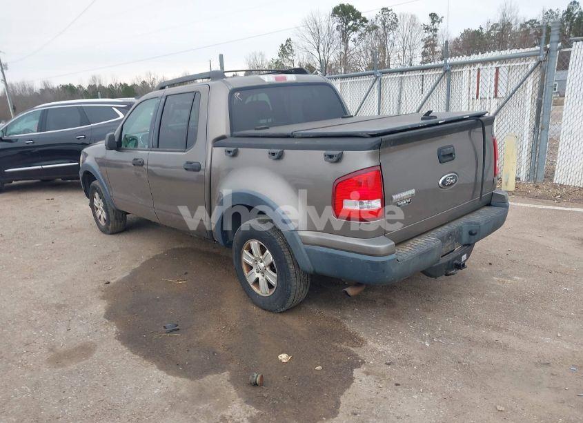 Photo 3 of 2007 Ford Explorer SPORT TRAC XLT (VIN 1FMEU31K47UA05048)