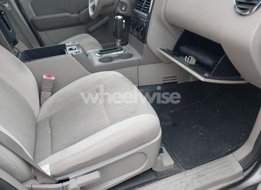 Photo 5 of 2007 Ford Explorer SPORT TRAC XLT (VIN 1FMEU31K47UA05048)