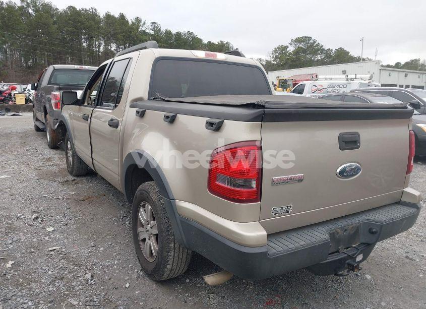 Photo 3 of 2007 Ford Explorer SPORT TRAC XLT (VIN 1FMEU31K47UA38647)