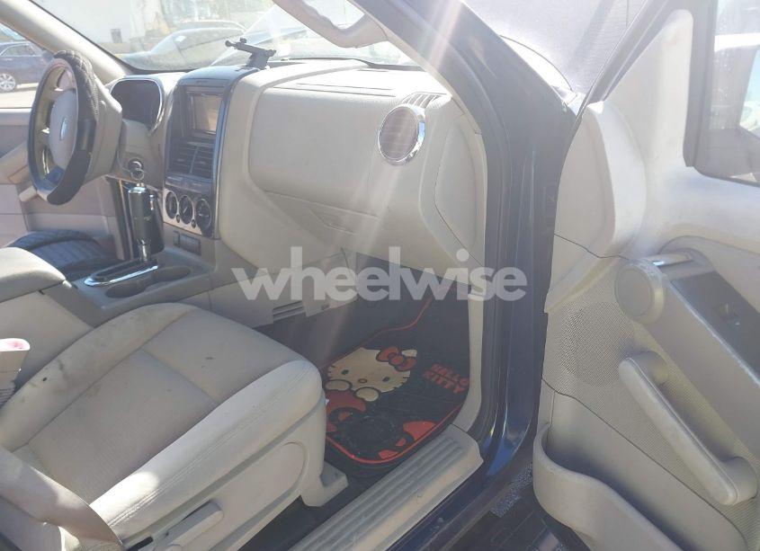 Photo 5 of 2007 Ford Explorer SPORT TRAC XLT (VIN 1FMEU31K57UA25387)
