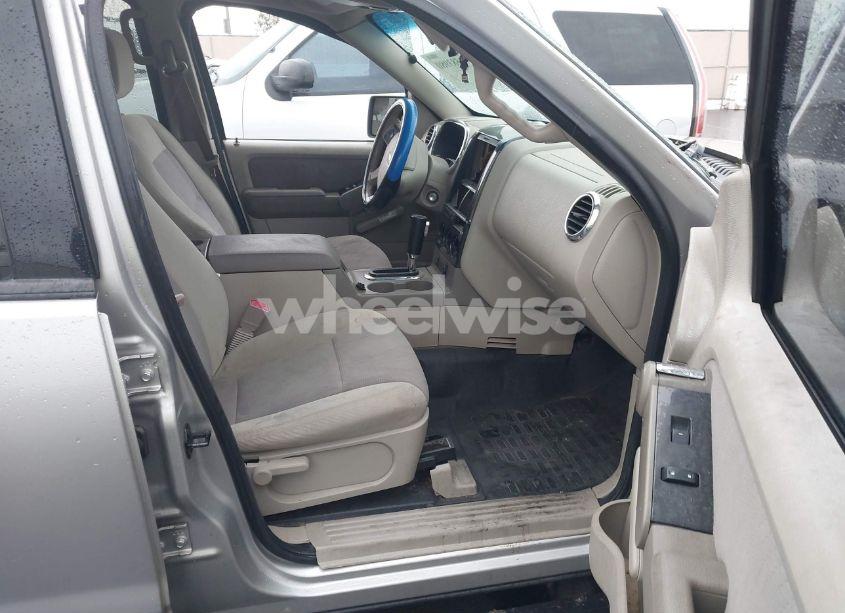 Photo 5 of 2007 Ford Explorer SPORT TRAC XLT (VIN 1FMEU31K67UB83561)