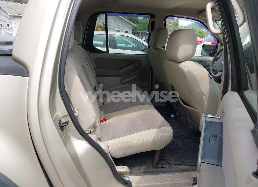 Photo 8 of 2007 Ford Explorer SPORT TRAC XLT (VIN 1FMEU31K87UB01491)