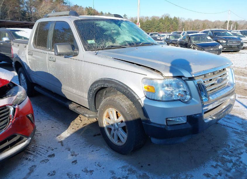 2007 Ford Explorer SPORT TRAC XLT (VIN 1FMEU31K87UB83657) main photo