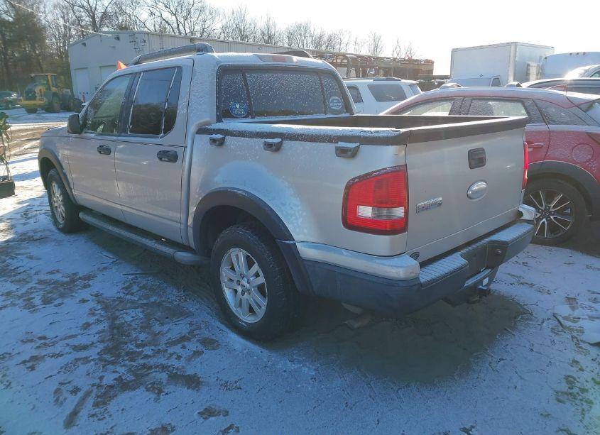 Photo 3 of 2007 Ford Explorer SPORT TRAC XLT (VIN 1FMEU31K87UB83657)