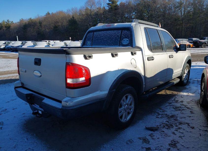 Photo 4 of 2007 Ford Explorer SPORT TRAC XLT (VIN 1FMEU31K87UB83657)
