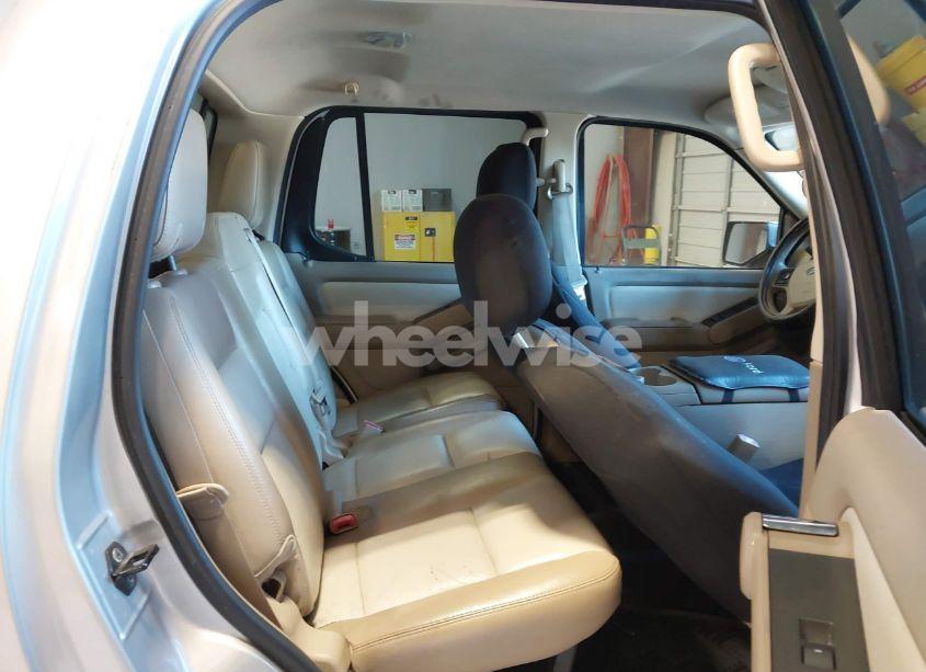 Photo 8 of 2007 Ford Explorer SPORT TRAC LIMITED (VIN 1FMEU33K67UA32684)