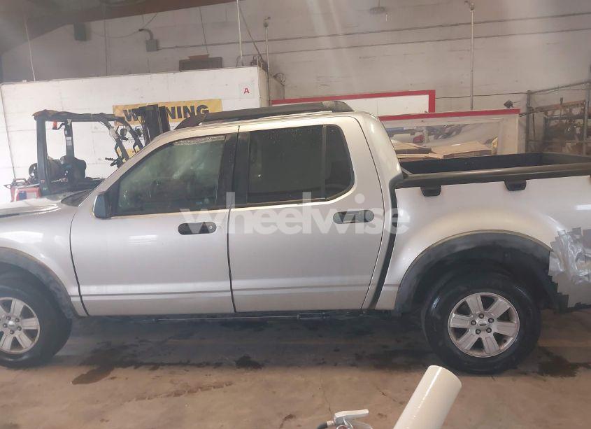 Photo 14 of 2010 Ford Explorer SPORT TRAC XLT (VIN 1FMEU3BE2AUF05872)