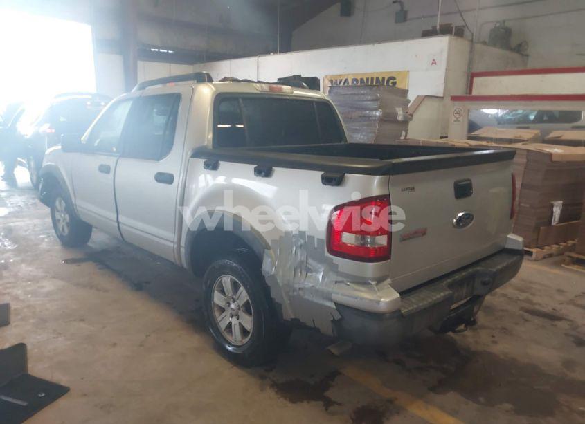 Photo 3 of 2010 Ford Explorer SPORT TRAC XLT (VIN 1FMEU3BE2AUF05872)