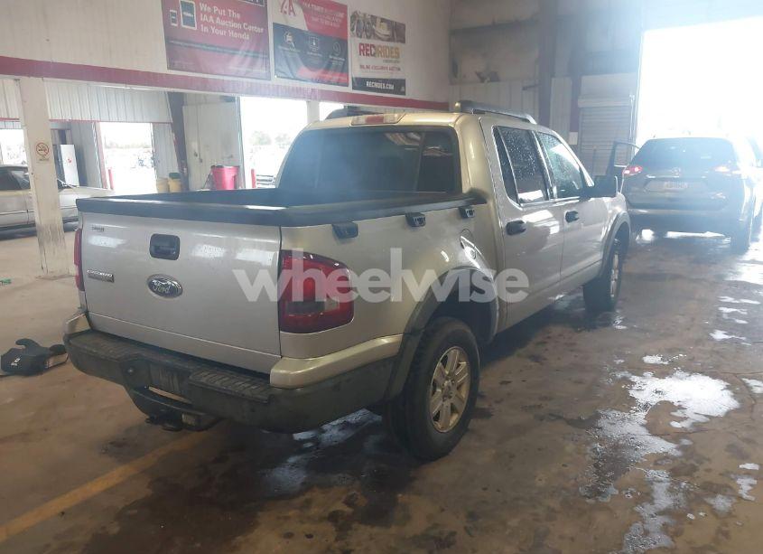 Photo 4 of 2010 Ford Explorer SPORT TRAC XLT (VIN 1FMEU3BE2AUF05872)