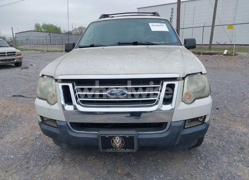 Photo 12 of 2010 Ford Explorer SPORT TRAC XLT (VIN 1FMEU3BE3AUA02528)