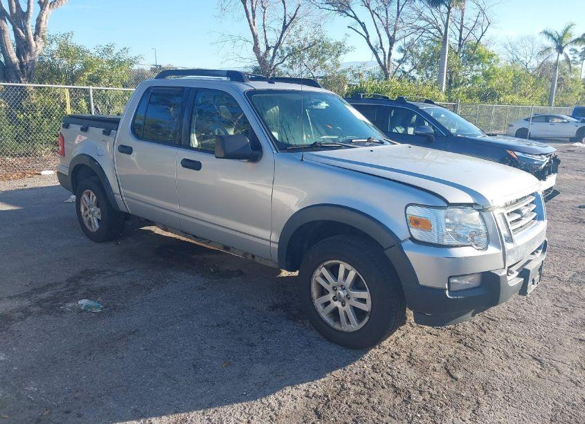 2010 Ford Explorer SPORT TRAC XLT (VIN 1FMEU3BE5AUA00179) main photo