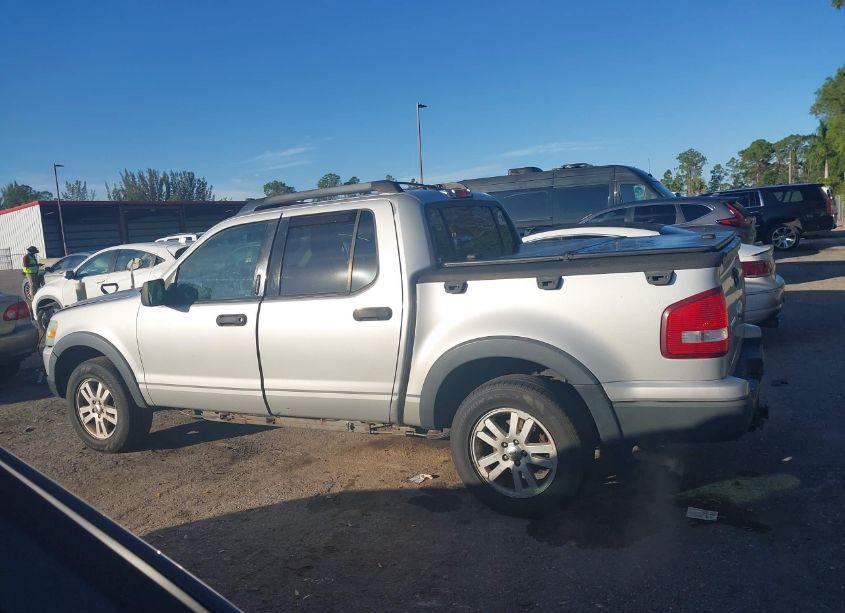 Photo 14 of 2010 Ford Explorer SPORT TRAC XLT (VIN 1FMEU3BE5AUA00179)