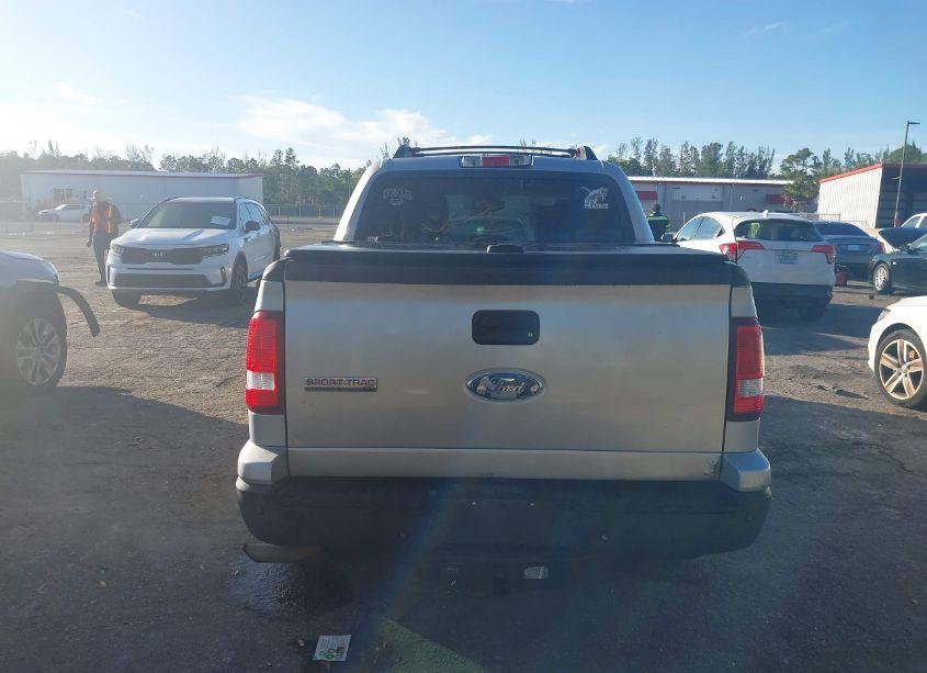 Photo 16 of 2010 Ford Explorer SPORT TRAC XLT (VIN 1FMEU3BE5AUA00179)