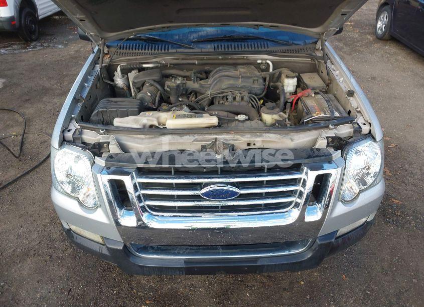 Photo 10 of 2010 Ford Explorer SPORT TRAC XLT (VIN 1FMEU3BE6AUA16374)