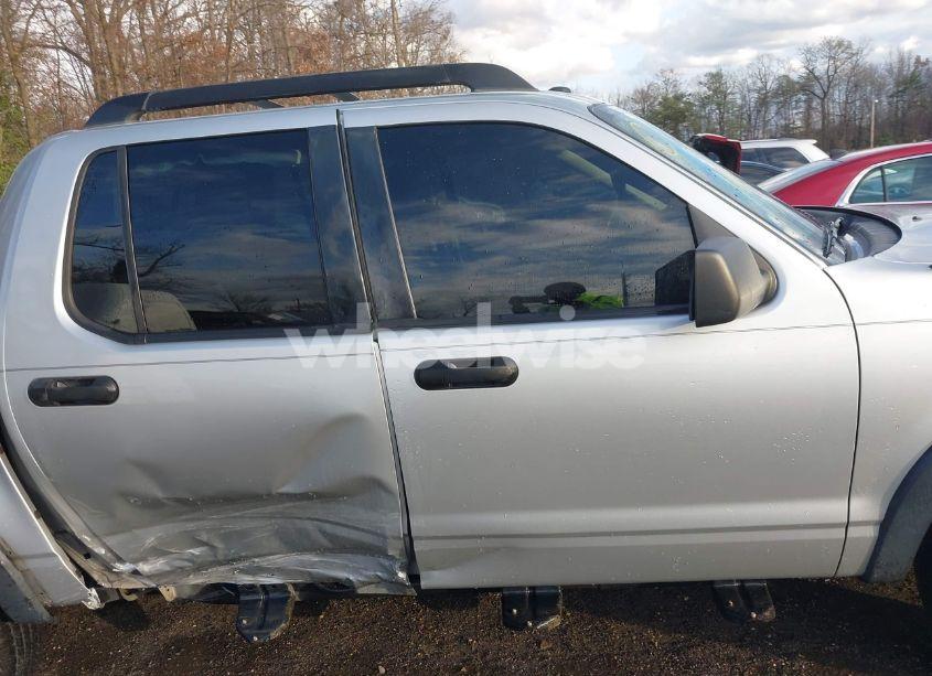 Photo 13 of 2010 Ford Explorer SPORT TRAC XLT (VIN 1FMEU3BE6AUA16374)