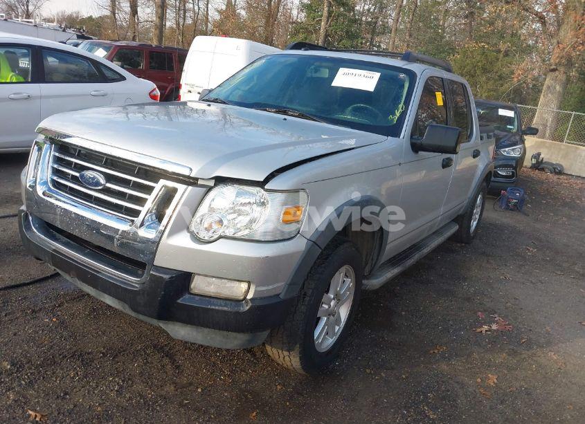 Photo 2 of 2010 Ford Explorer SPORT TRAC XLT (VIN 1FMEU3BE6AUA16374)