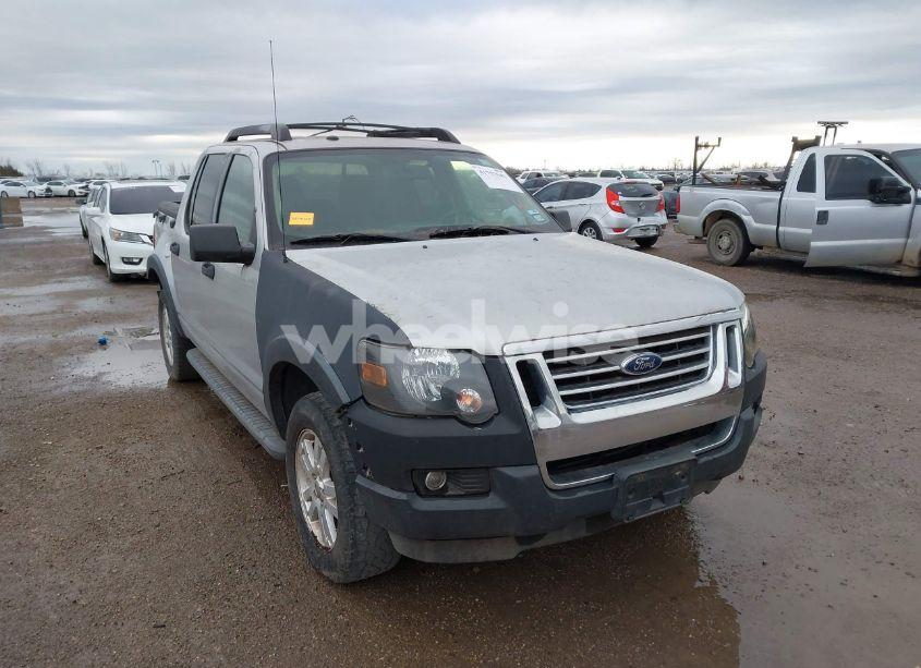 2010 Ford Explorer SPORT TRAC XLT (VIN 1FMEU3BE9AUA02257) main photo