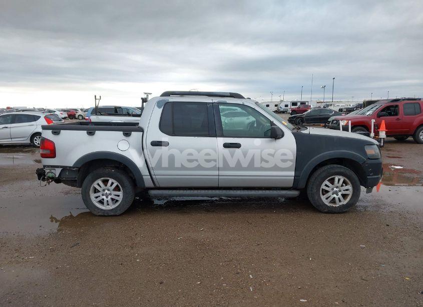 Photo 13 of 2010 Ford Explorer SPORT TRAC XLT (VIN 1FMEU3BE9AUA02257)