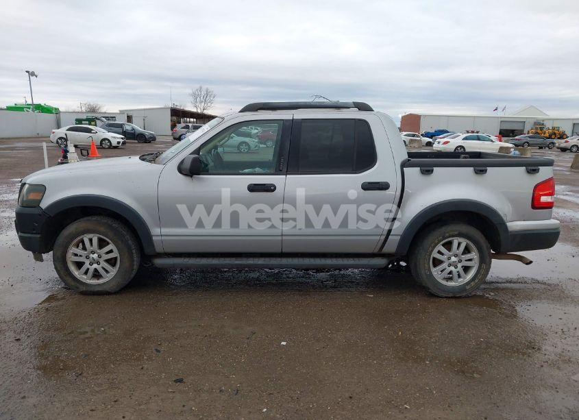 Photo 14 of 2010 Ford Explorer SPORT TRAC XLT (VIN 1FMEU3BE9AUA02257)