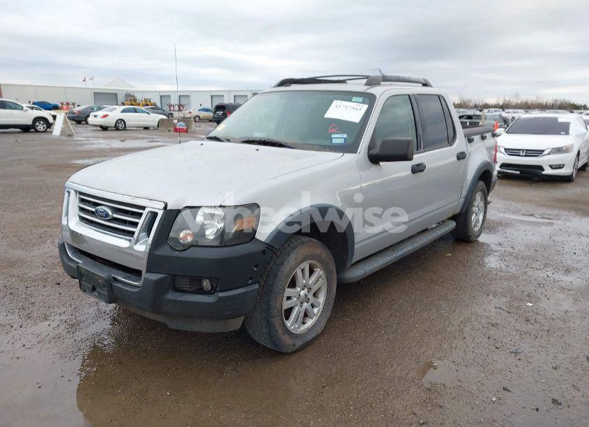 Photo 2 of 2010 Ford Explorer SPORT TRAC XLT (VIN 1FMEU3BE9AUA02257)