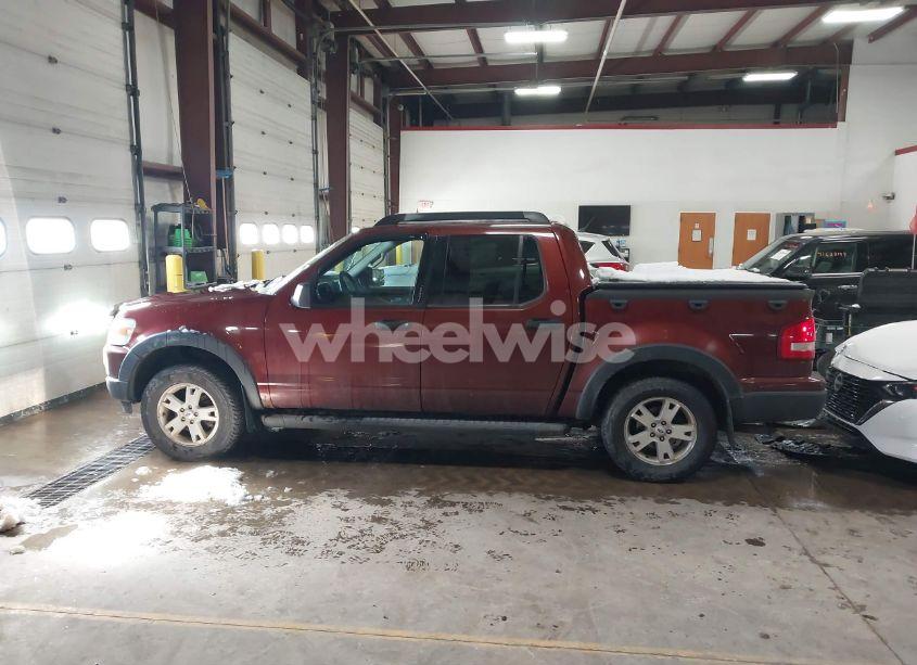 Photo 14 of 2009 Ford Explorer SPORT TRAC XLT (VIN 1FMEU51E69UA40991)