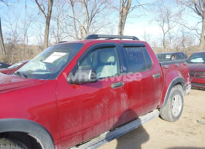 Photo 14 of 2008 Ford Explorer SPORT TRAC XLT (VIN 1FMEU51EX8UA17776)