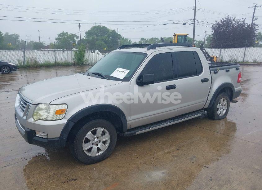 Photo 2 of 2008 Ford Explorer SPORT TRAC XLT (VIN 1FMEU51EX8UA20094)