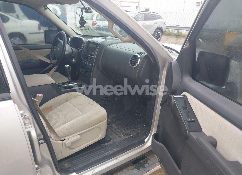 Photo 5 of 2008 Ford Explorer SPORT TRAC XLT (VIN 1FMEU51EX8UA20094)