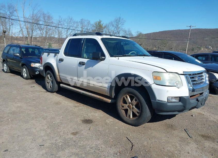 2007 Ford Explorer SPORT TRAC XLT (VIN 1FMEU51K67UA23174) main photo