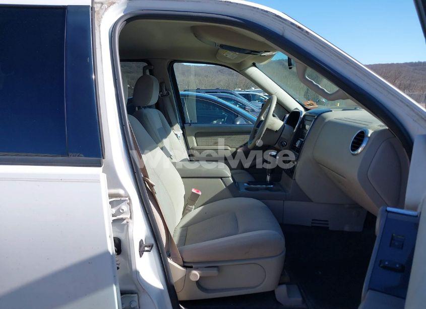 Photo 5 of 2007 Ford Explorer SPORT TRAC XLT (VIN 1FMEU51K67UA23174)