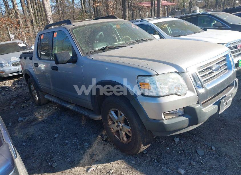 2007 Ford Explorer SPORT TRAC XLT (VIN 1FMEU51KX7UA20679) main photo