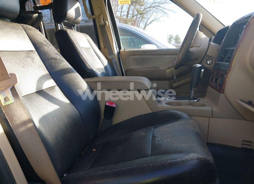 Photo 5 of 2007 Ford Explorer SPORT TRAC XLT (VIN 1FMEU51KX7UA20679)