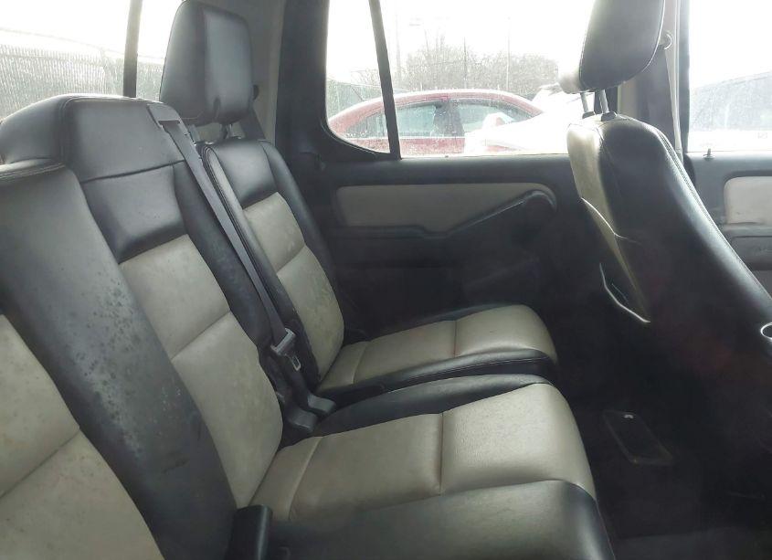 Photo 8 of 2007 Ford Explorer SPORT TRAC LIMITED (VIN 1FMEU53867UB75960)