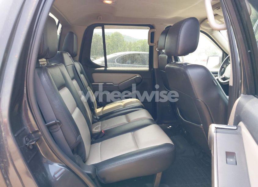 Photo 8 of 2007 Ford Explorer SPORT TRAC LIMITED (VIN 1FMEU53K27UB63431)