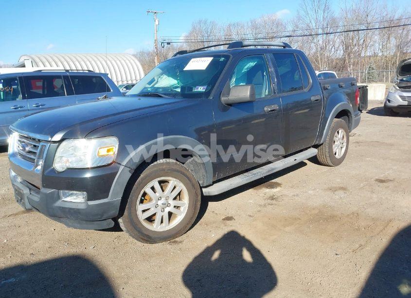 Photo 2 of 2010 Ford Explorer SPORT TRAC XLT (VIN 1FMEU5BE1AUA00420)