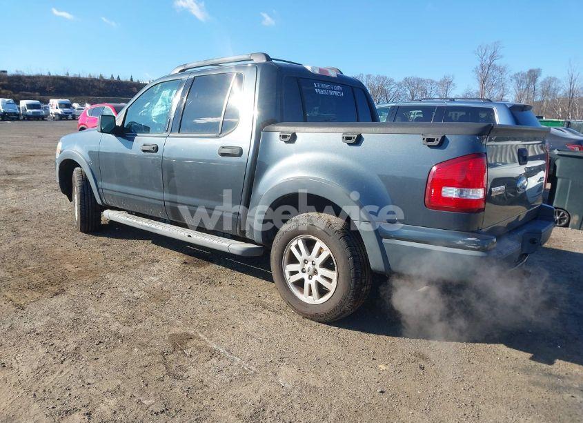 Photo 3 of 2010 Ford Explorer SPORT TRAC XLT (VIN 1FMEU5BE1AUA00420)