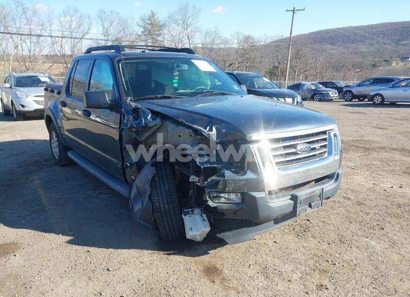 Photo 6 of 2010 Ford Explorer SPORT TRAC XLT (VIN 1FMEU5BE1AUA00420)