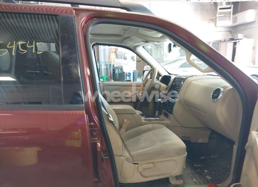 Photo 5 of 2010 Ford Explorer SPORT TRAC XLT (VIN 1FMEU5BE4AUA18314)