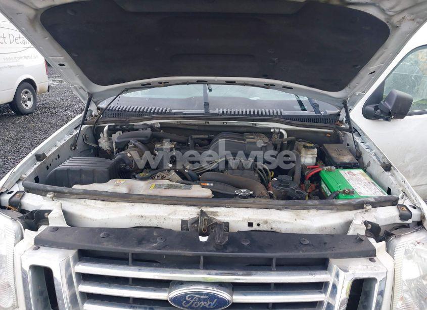 Photo 10 of 2010 Ford Explorer SPORT TRAC XLT (VIN 1FMEU5BE4AUA21360)