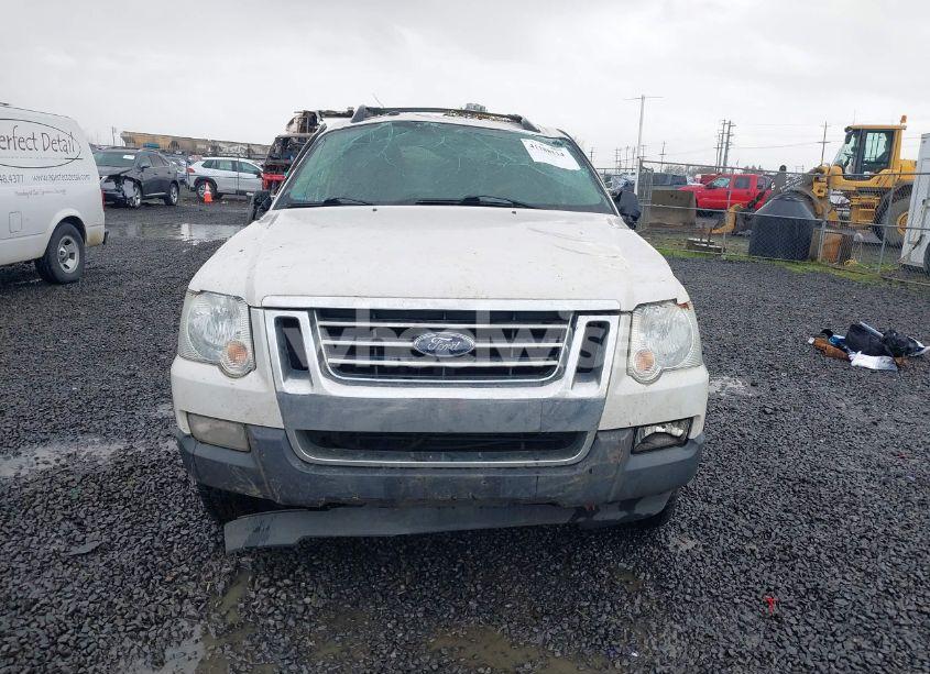 Photo 13 of 2010 Ford Explorer SPORT TRAC XLT (VIN 1FMEU5BE4AUA21360)