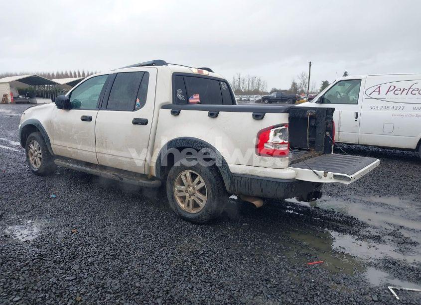 Photo 3 of 2010 Ford Explorer SPORT TRAC XLT (VIN 1FMEU5BE4AUA21360)